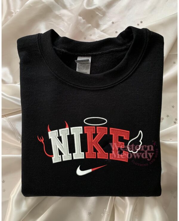 N.ike Devil Halloween