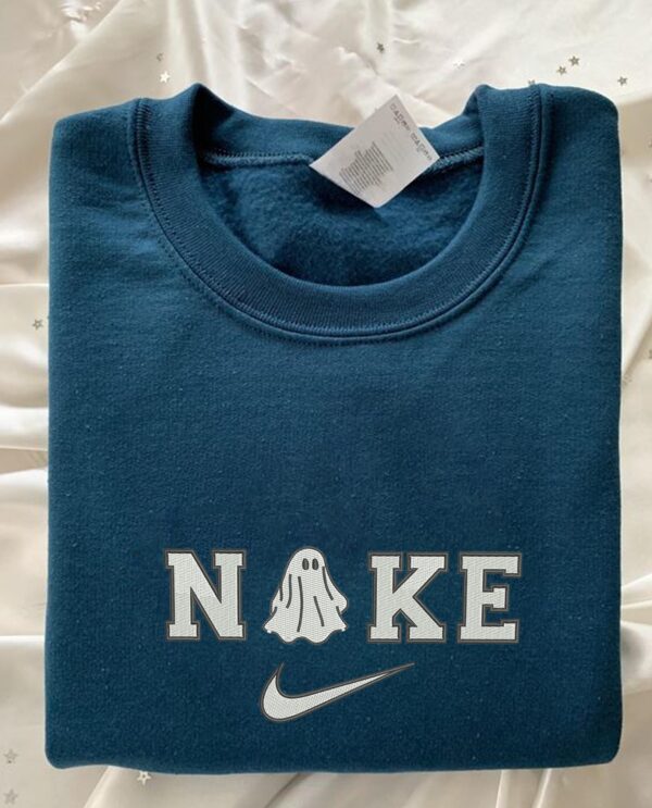 N.ike Ghost Halloween