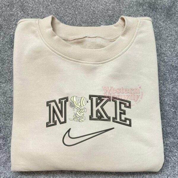N.ike Snoopy