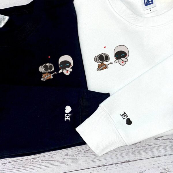Wall-E Eve Couple Ver 2 Sweatshirt