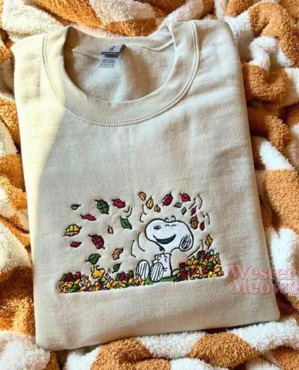 Pumpkin Snoopy Autumn Leaves Sweatshirt