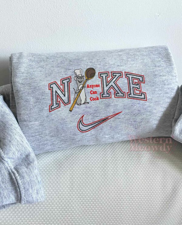 Remy Anyone Can Cook Embroidered Sweatshirt