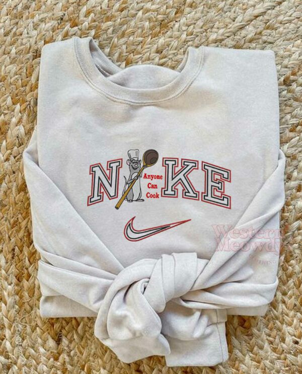 Remy Anyone Can Cook Embroidered Sweatshirt