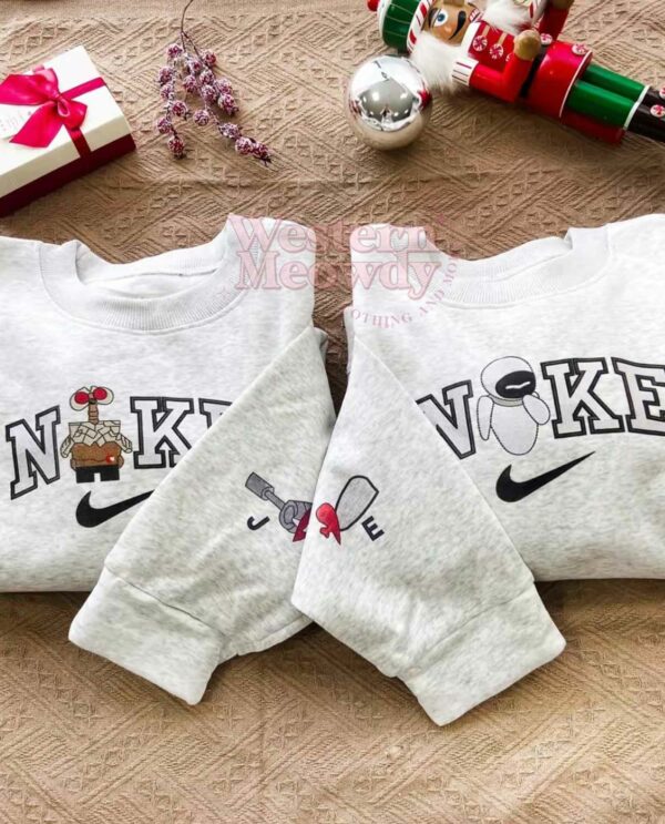 Wall-E And Eve Couple Faux-Embroidered Sweatshirt