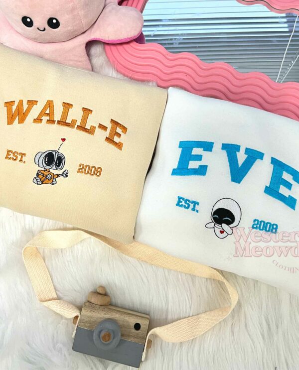 Wall-E Eve Est 2008 Couple Sweatshirt