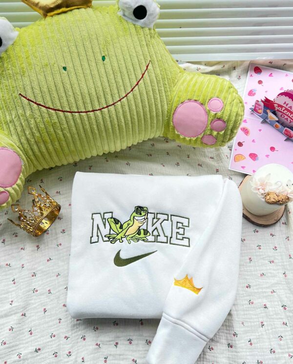 Tiana Princess And The Frog Prince Cute Couple Sweatshirt Ver2