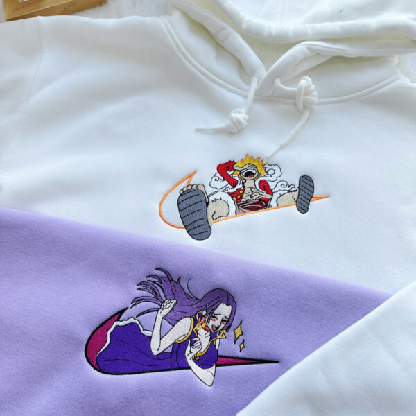 Onepice – Luffy & Boa Hancock Embroidered Sweatshirt