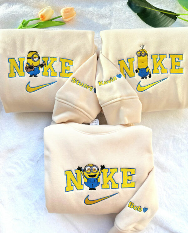 Minions – Embroidered Sweatshirt